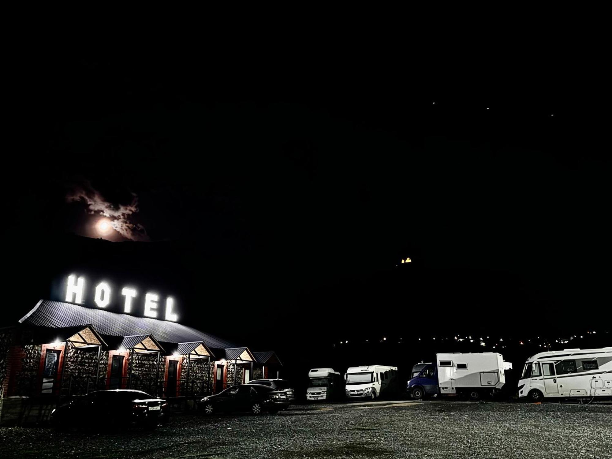 Hotel Pavilion Garden Kazbegi Exterior photo