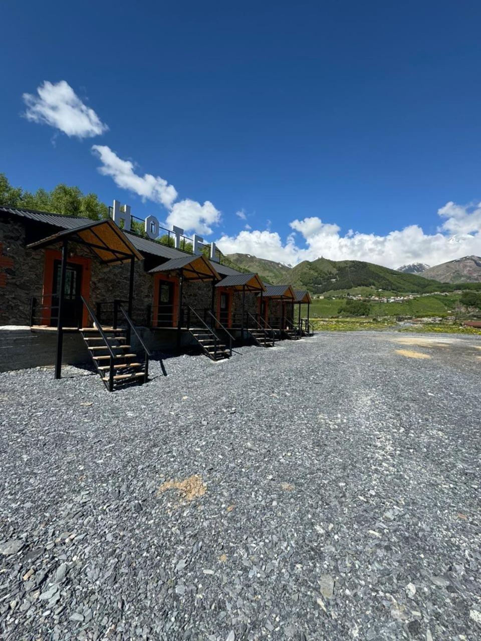 Hotel Pavilion Garden Kazbegi Exterior photo
